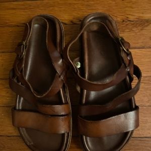 Leather sandals